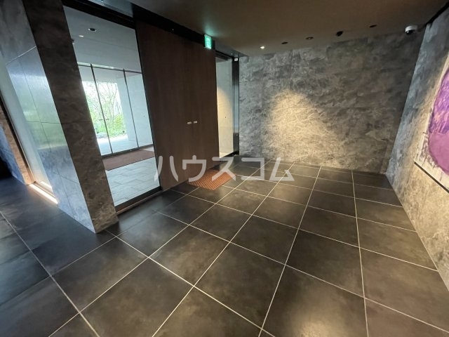 14/23 エントランス