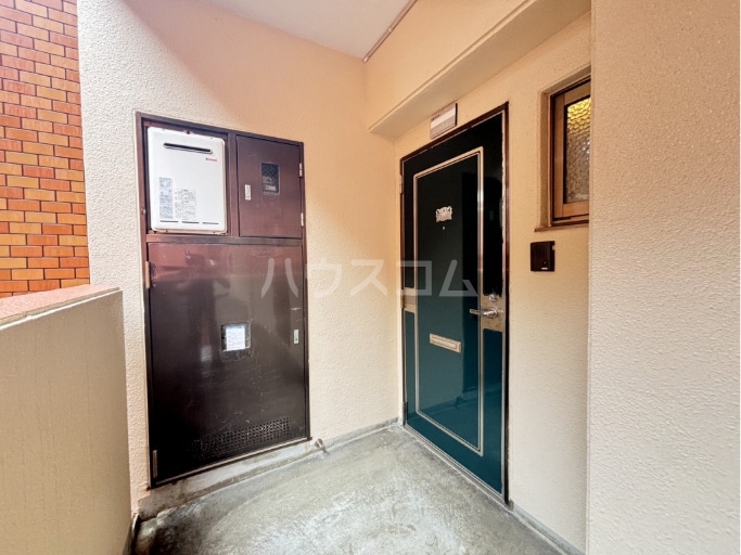 2/5 エントランス