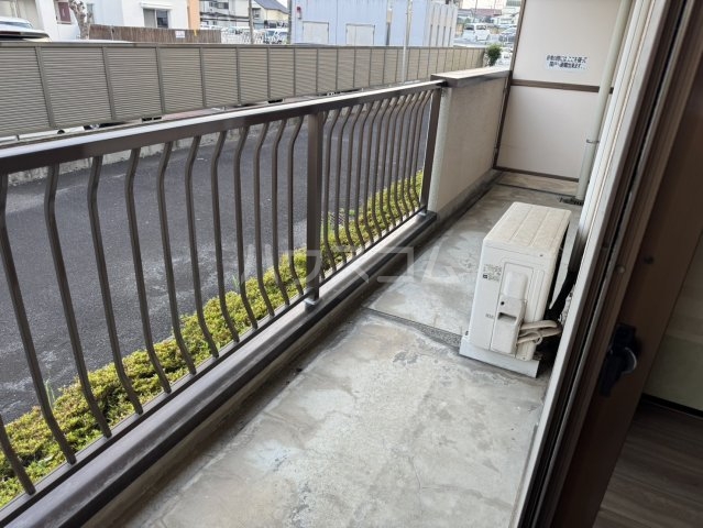 13/30 バルコニー