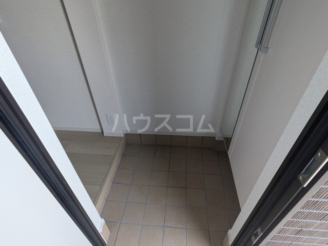 13/30 玄関