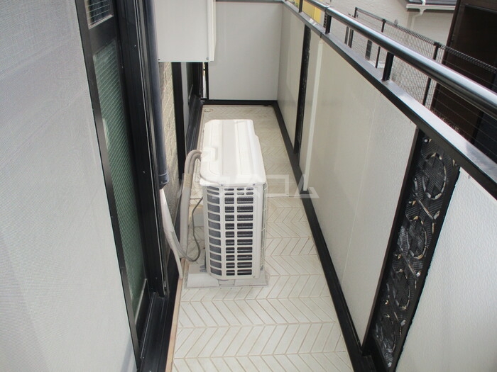 13/20 バルコニー