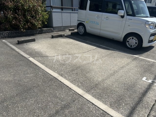2/8 駐車場