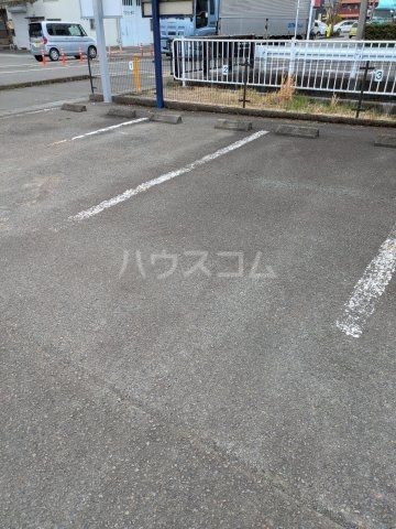 2/2 駐車場