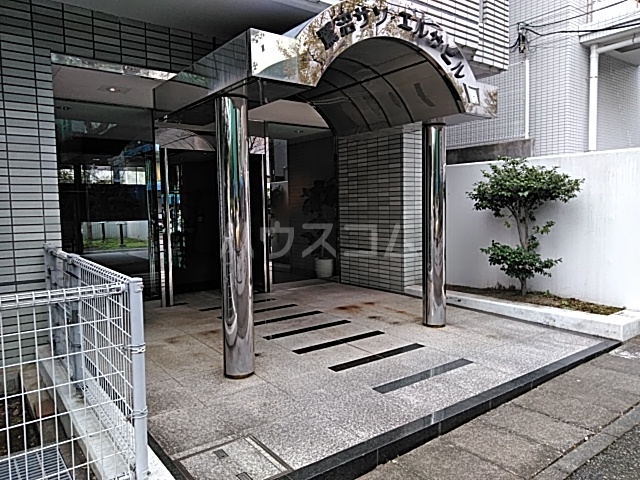 3/4 エントランス