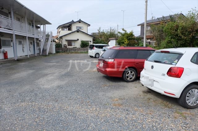 15/20 駐車場