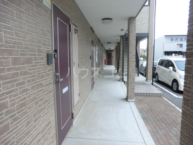 14/20 エントランス