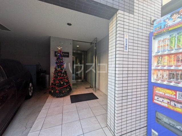 19/24 エントランス