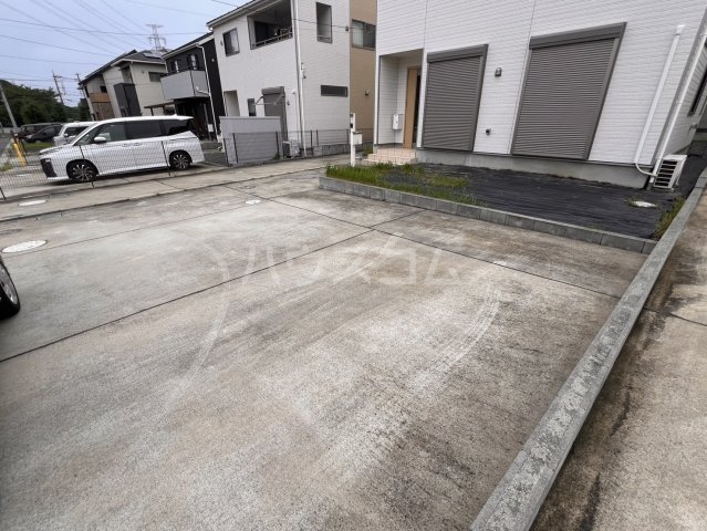 26/30 駐車場