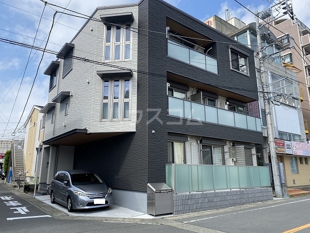 2/4 外観