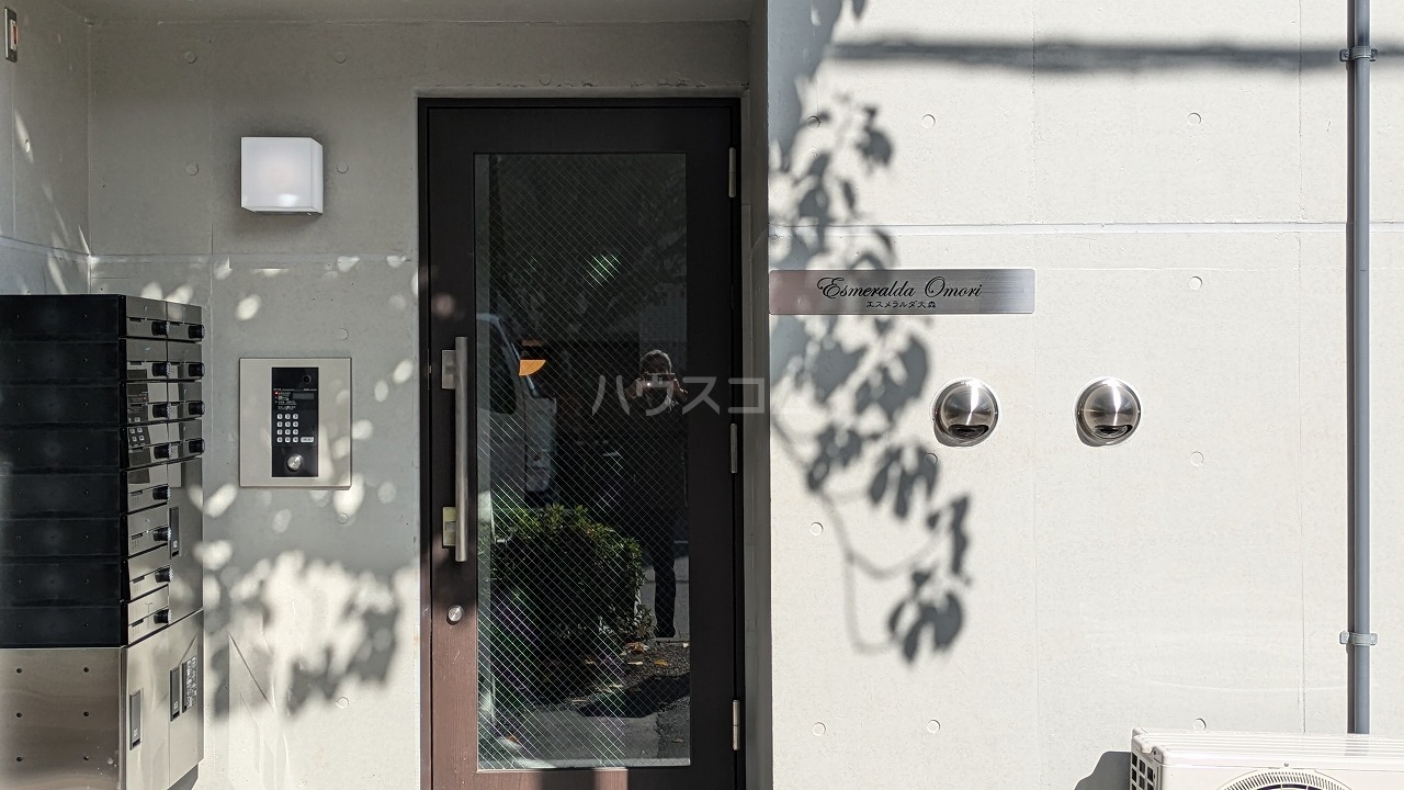 17/19 エントランス