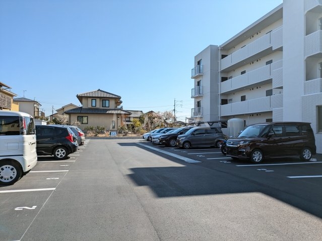 26/29 駐車場