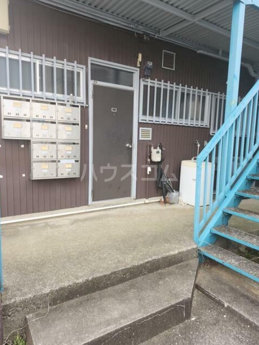 14/19 エントランス