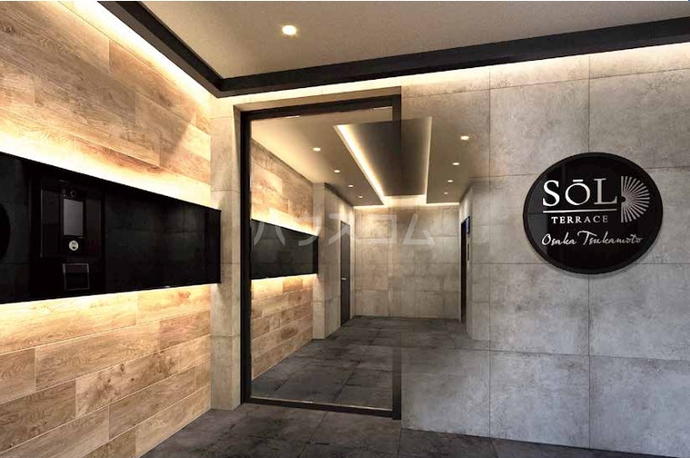 14/17 エントランス