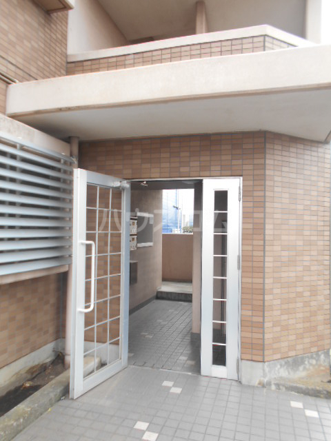 3/10 エントランス