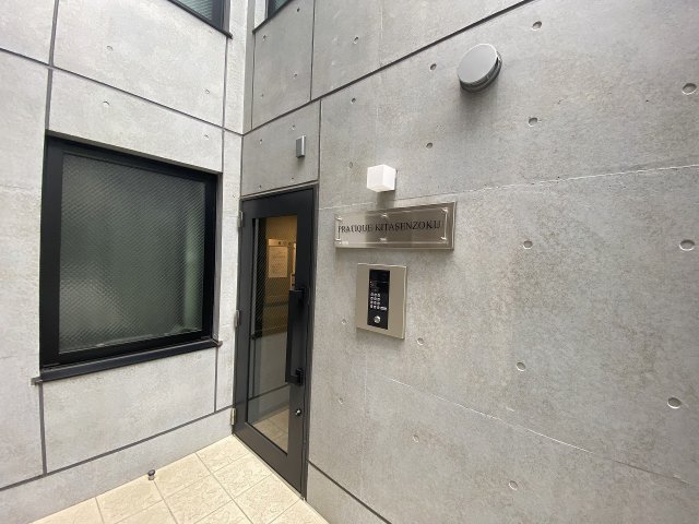 3/5 エントランス