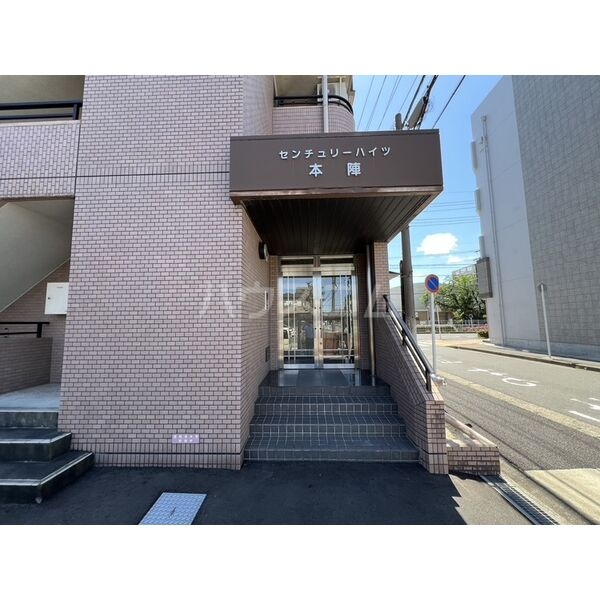 14/20 エントランス