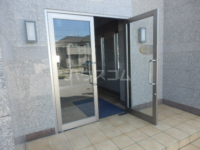 21/29 エントランス