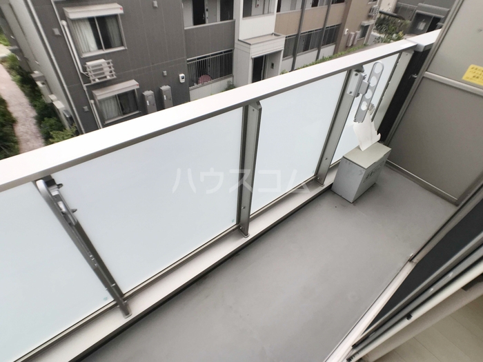 13/21 バルコニー