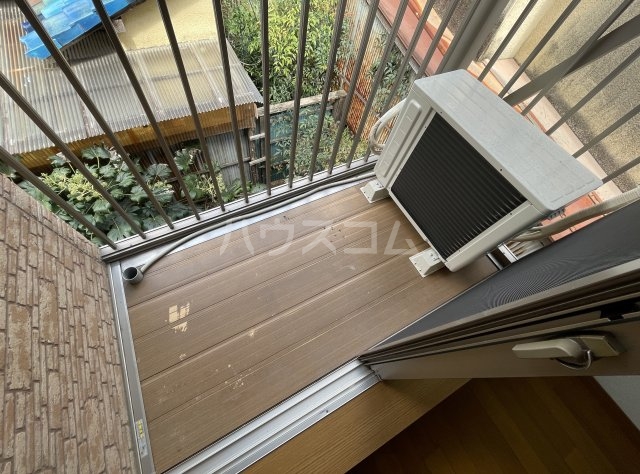 25/30 バルコニー