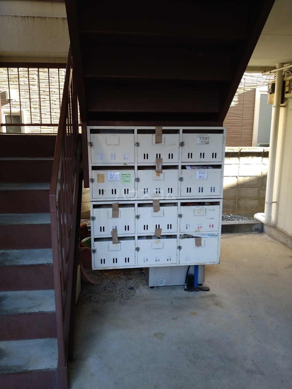 17/26 エントランス