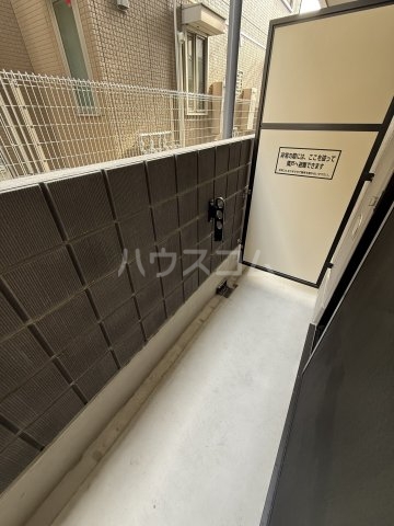 17/27 バルコニー