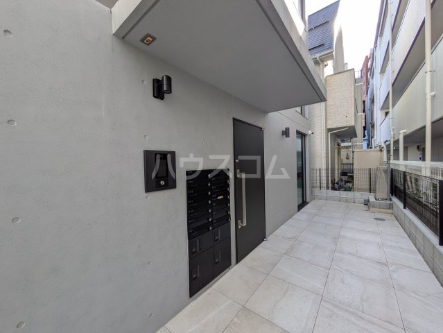 20/25 エントランス