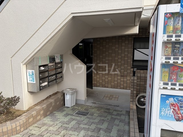 2/6 エントランス