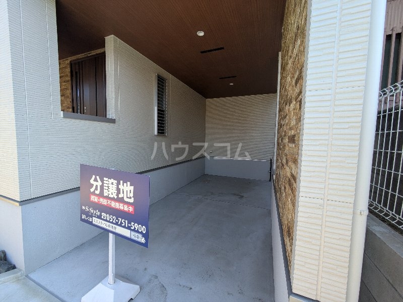21/26 駐車場