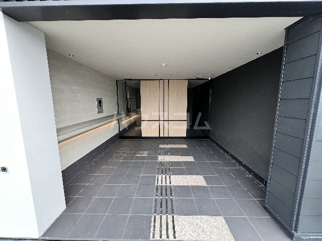 29/30 エントランス