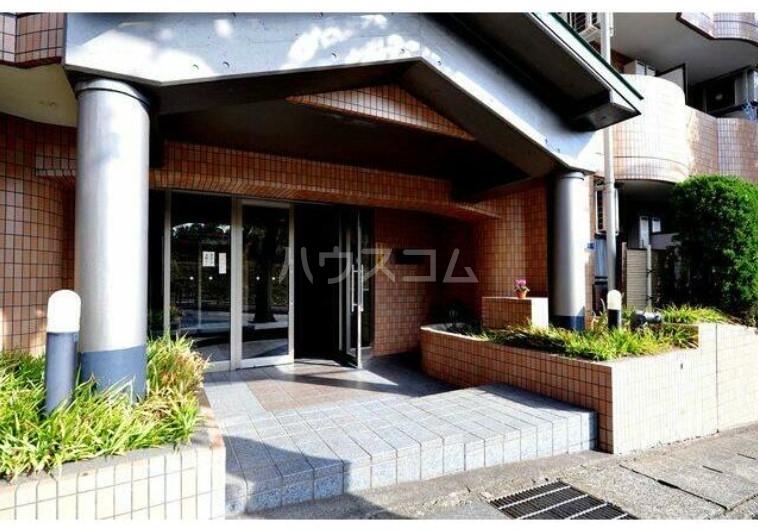 13/24 エントランス