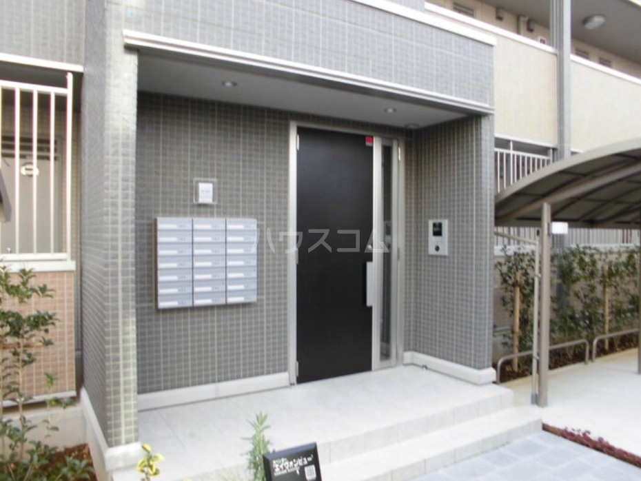 16/26 エントランス