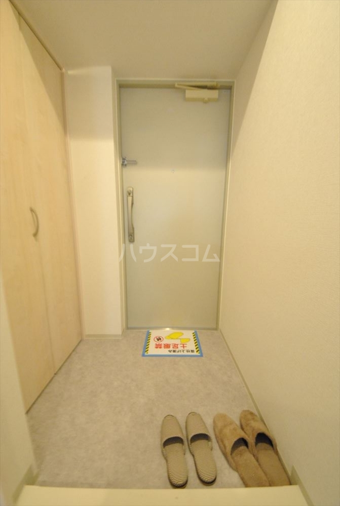 13/30 玄関
