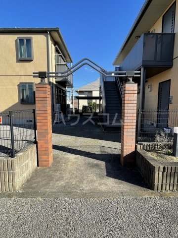 16/26 エントランス