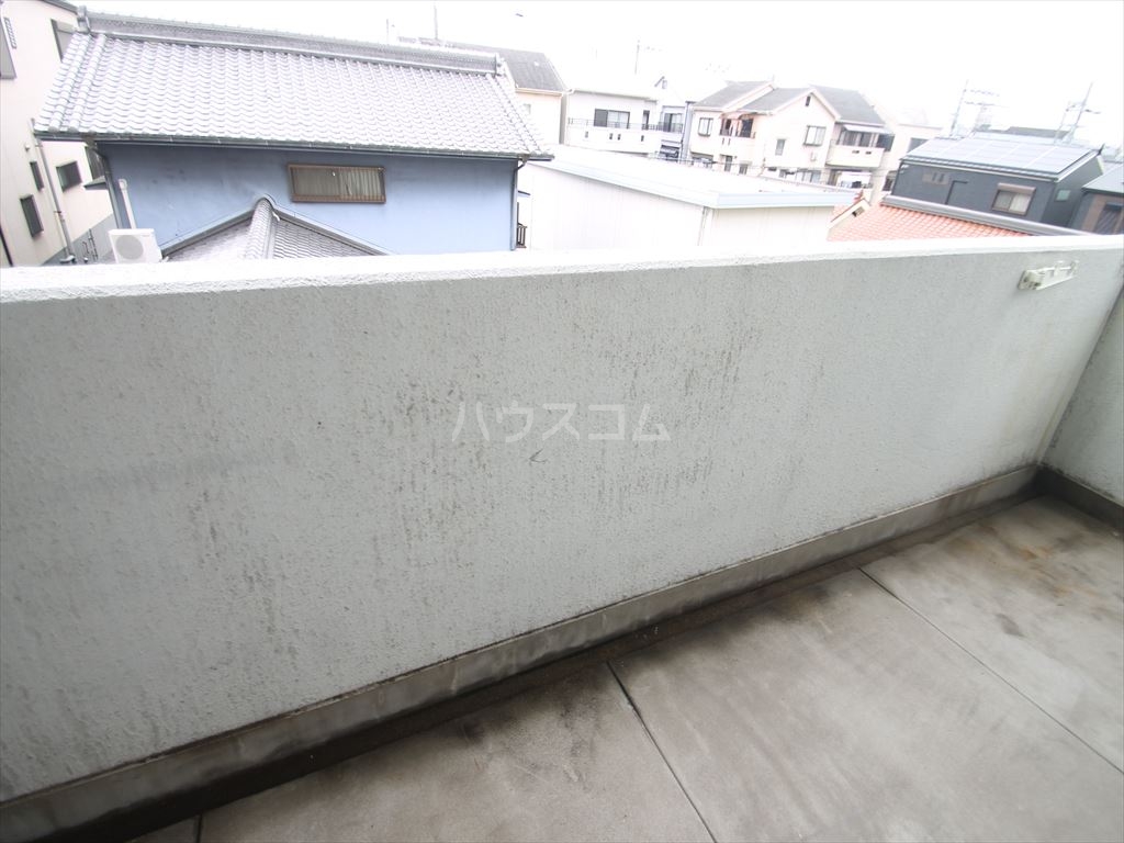 23/30 バルコニー