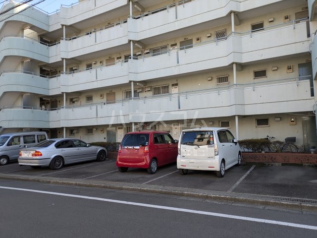 25/30 駐車場