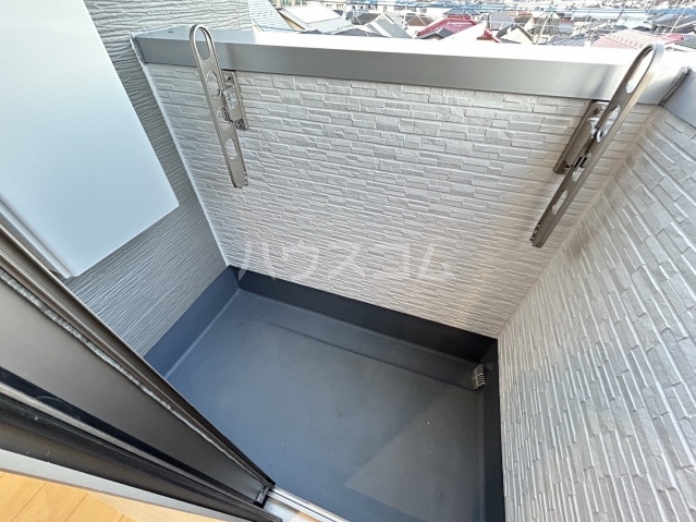 17/27 バルコニー