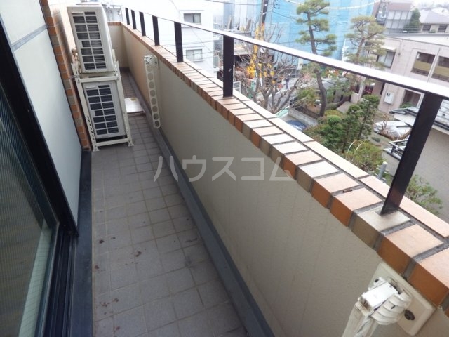 19/30 バルコニー