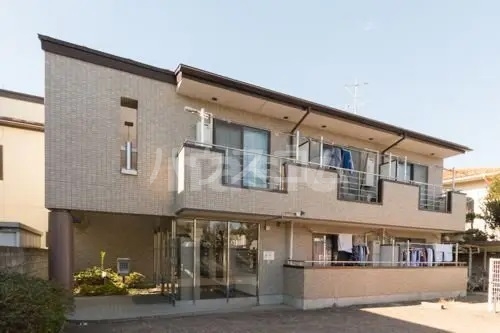 16/21 エントランス