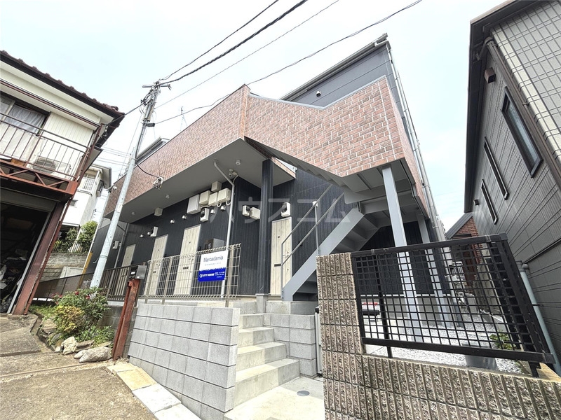 14/23 エントランス