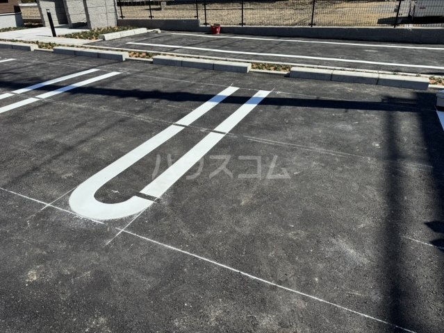 19/28 駐車場