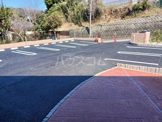 14/20 駐車場