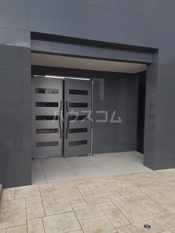 16/25 エントランス