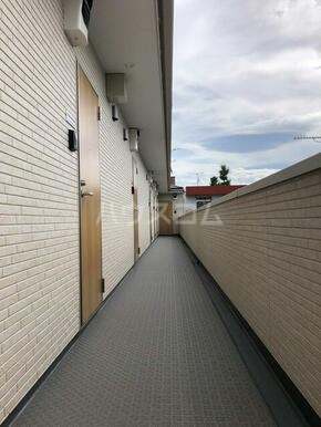 16/26 エントランス