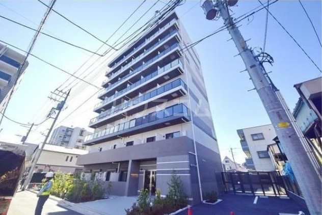 16/18 エントランス