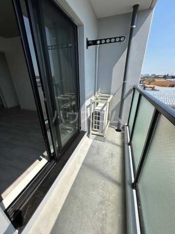 18/23 バルコニー