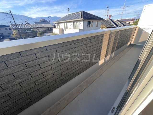 18/23 バルコニー