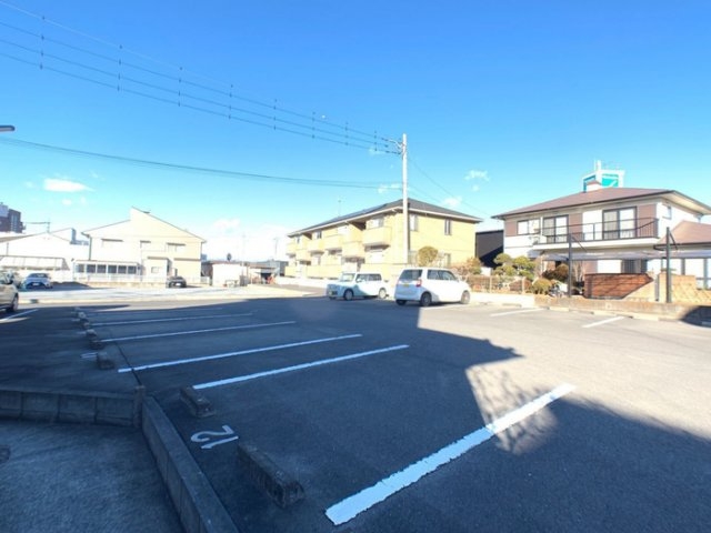 14/15 駐車場