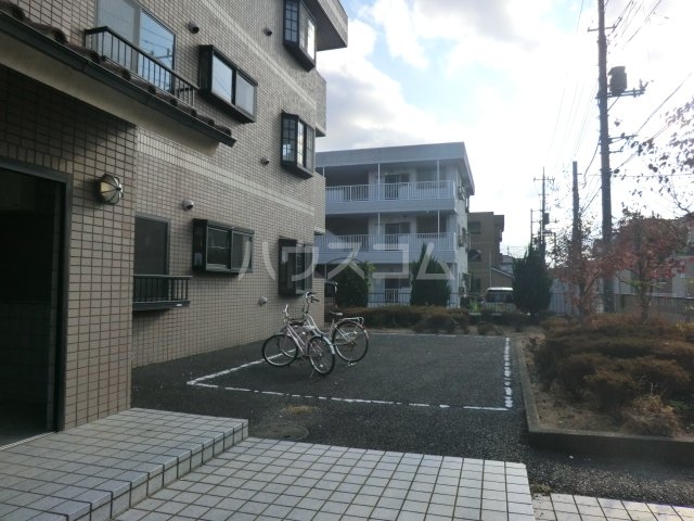 21/30 駐車場