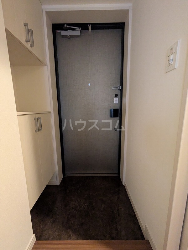 13/30 玄関