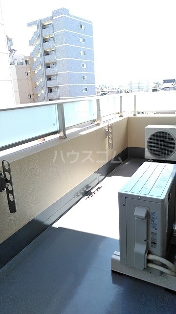 18/28 バルコニー